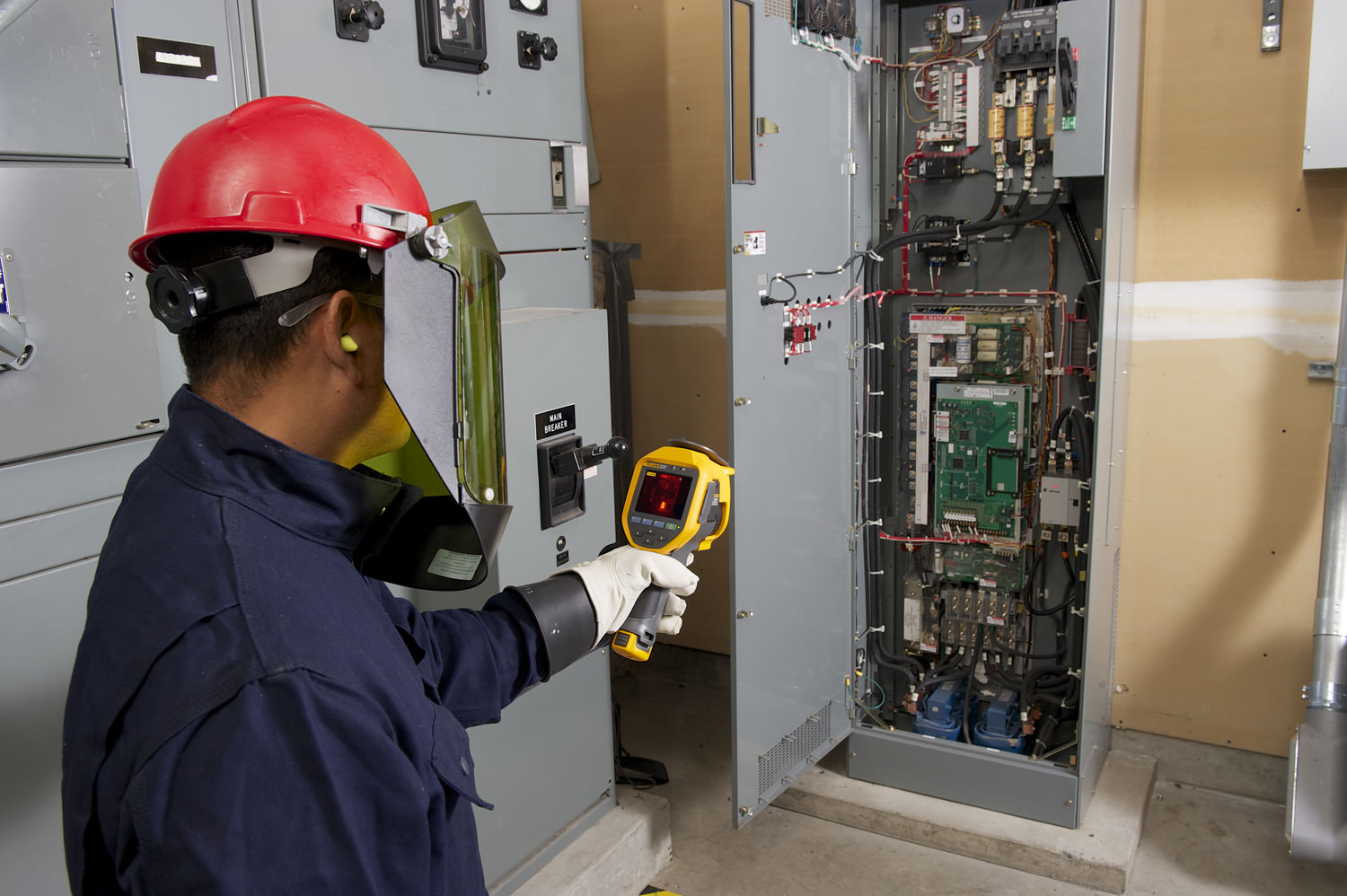 Electrician Chargeman